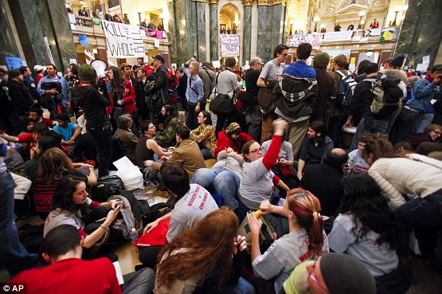 Wisconsin Protesters Defy Order to Leave
