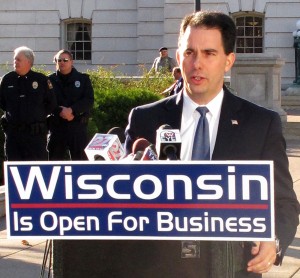 Wisconsin Governor Threatens to call in National Guard against State Workers