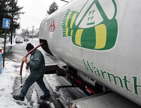 Obama to Propose Slashing Home Heating Aid for Poor