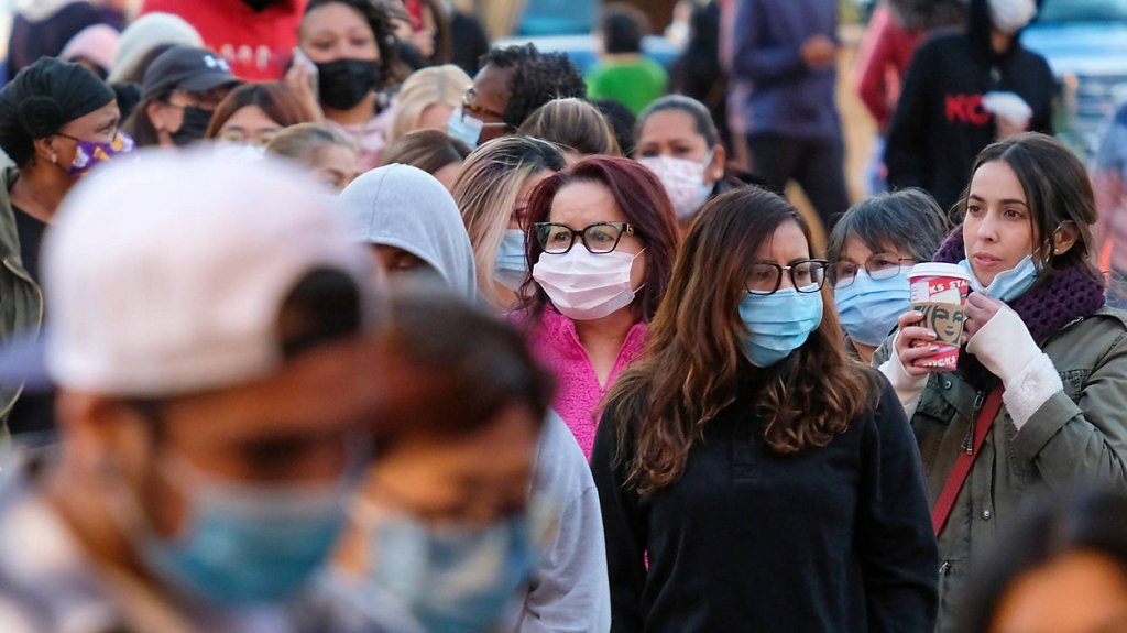 The pandemic isn’t over, workers must demand public health measures!