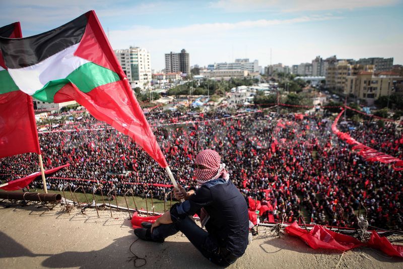 Gaza: Thousands rally to commemorate PFLP 46th anniversary