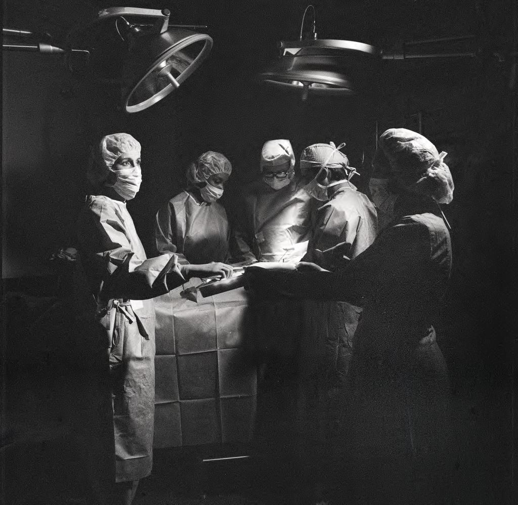 Exchanging organs for freedom