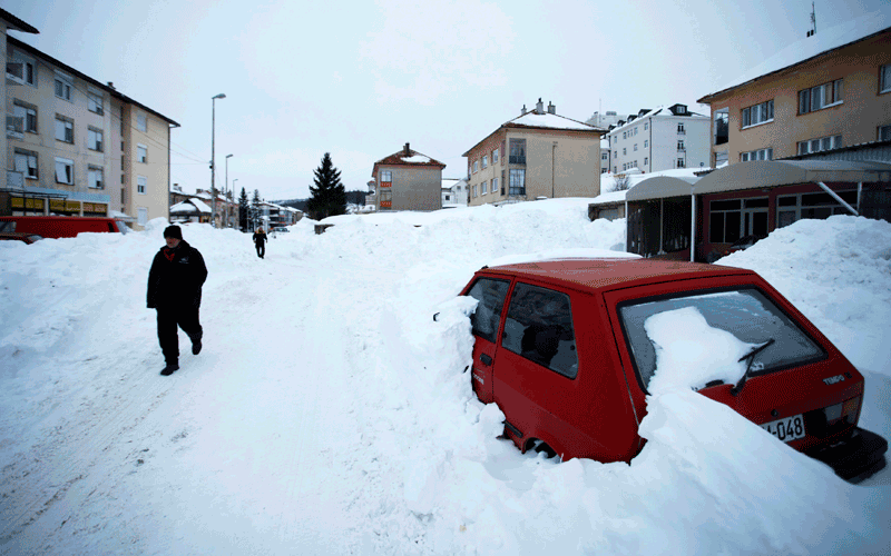 Cold terror for Europe: 550 dead, tens of thousands snowed in