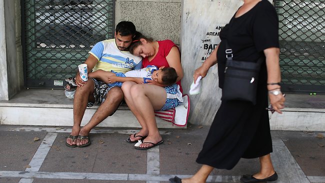 Election apocalypse: Greeks hoard canned food
