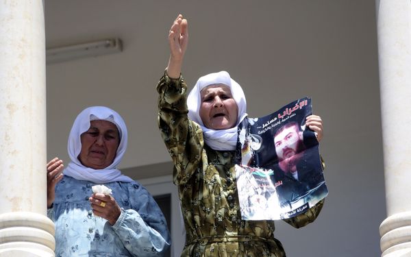 Israeli court says no to release of striking Palestinian prisoners