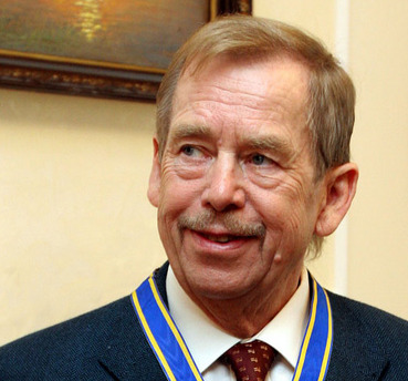 Michael Parenti: Must We Adore Vaclav Havel?