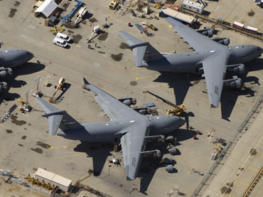 US starts airlifting French troops to Mali