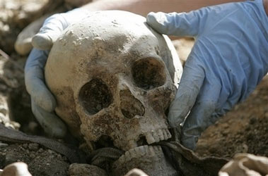 Mass graves of Palestinians discovered
