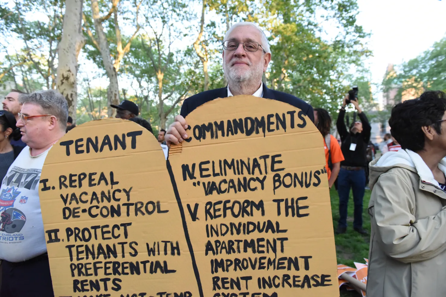 Tenant rights movement to abolish rent, demand housing for all